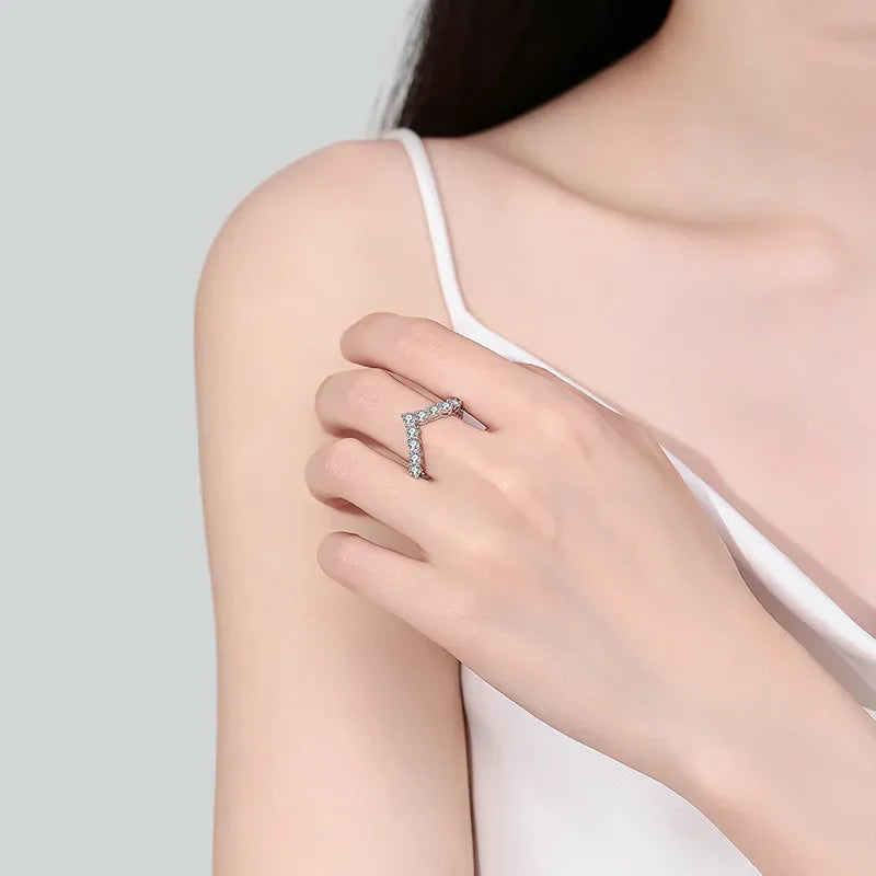 LunaVé V-Shaped Moissanite Ring | 0.9ct D-Color Sparkle | 925 Sterling Silver Elegance