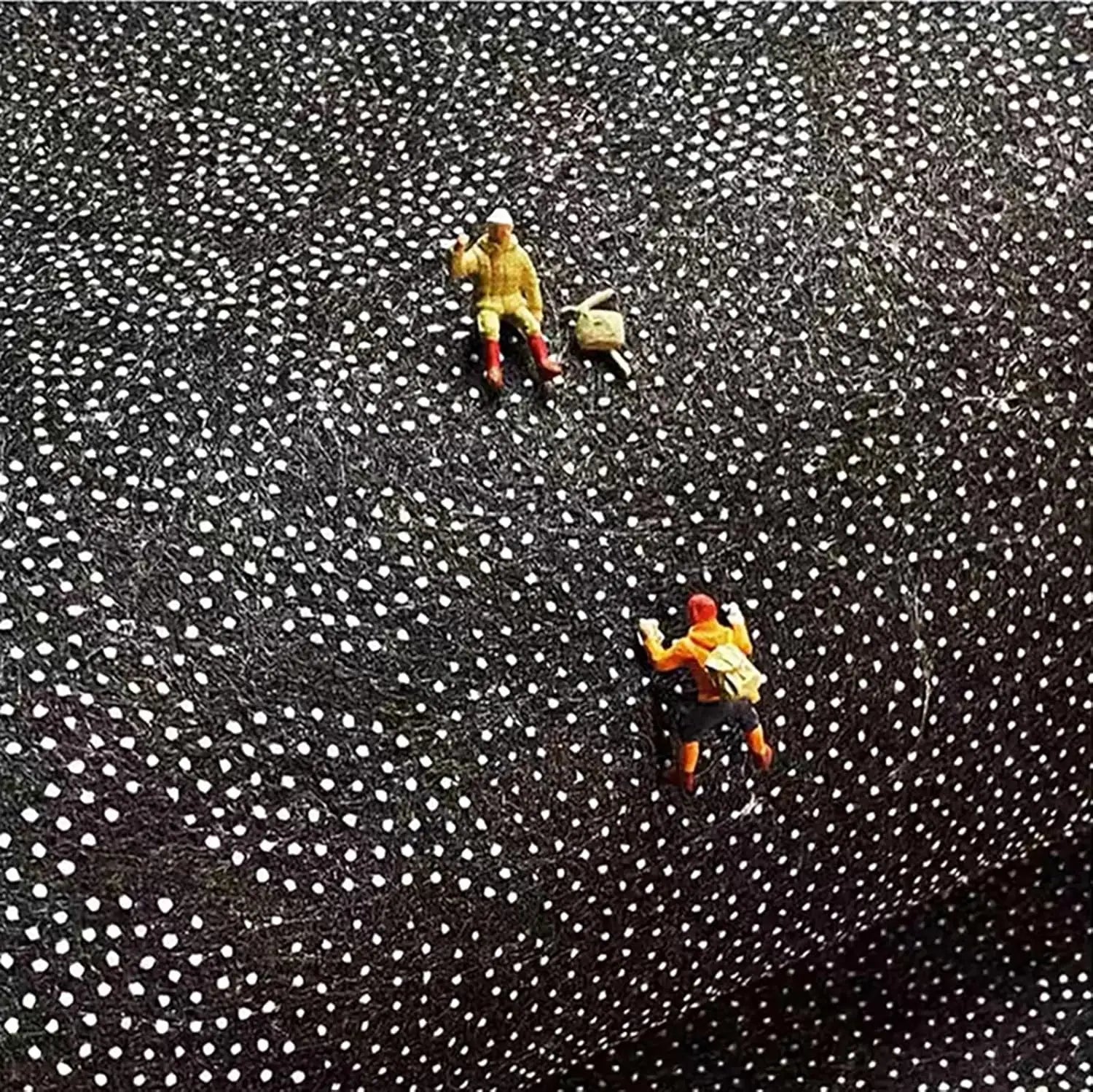 🎄 SantaStep™ – Cozy Christmas Tree Carpet Runner